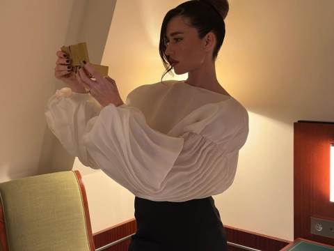 μαύρα χριστουγεννιάτικα νύχια