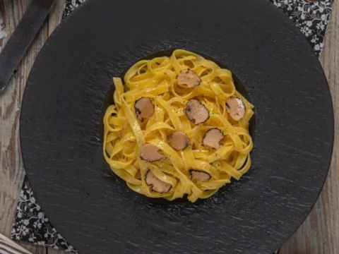 Ταλιατέλες με τρούφα: Το πιο απλό και εκλεπτυσμένο πιάτο για το χριστουγεννιάτικο τραπέζι