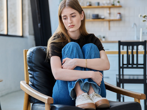 Τα 3 ζώδια που δοκιμάζονται μέχρι το τέλος του 2025: Αναποδιές, καθυστερήσεις και κρίσιμα μαθήματα