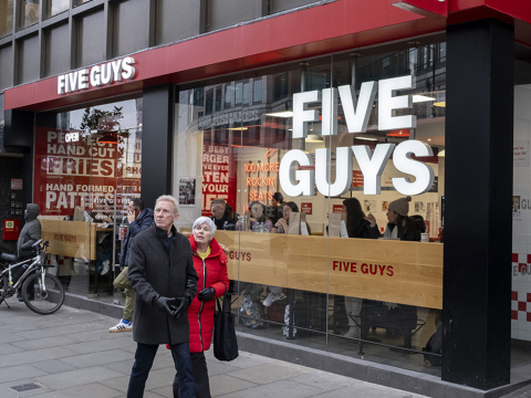 Κορυφαίες αλυσίδες fast food που δεν έχουν έρθει ακόμα στην Ελλάδα - Ποιος θα τα φέρει;