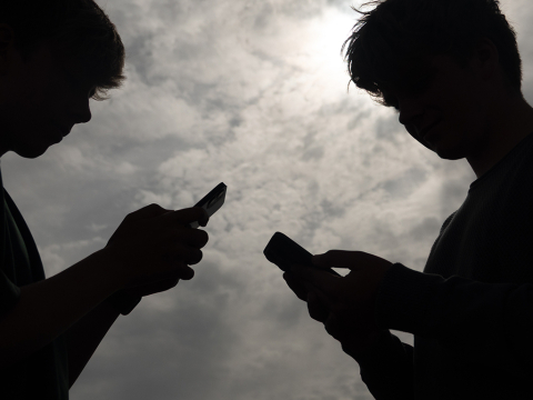 Αυστραλία: Σε εφαρμογή η απαγόρευση των μέσων κοινωνικής δικτύωσης σε χρήστες κάτω των 16 ετών