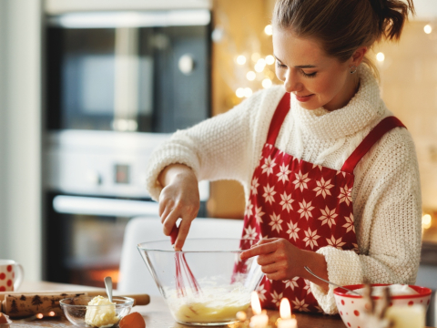 Σου έχουμε τον απόλυτο οδηγό για τους πιο αφράτους κουραμπιέδες: Η μυστική πινελιά που τους κάνει να λιώνουν στο στόμα