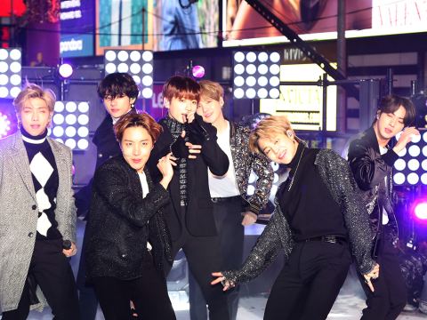 Οι BTS επιστρέφουν με νέο άλμπουμ και παγκόσμια περιοδεία μετά από τέσσερα χρόνια απουσίας