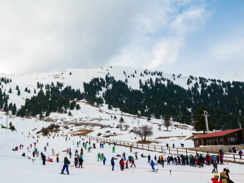 Καλάβρυτα: Ένας «χειμερινός παράδεισος» δύο ώρες μακριά από την Αθήνα