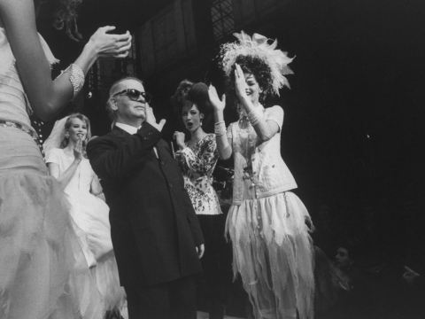 Το προσωπικό στιλ των σχεδιαστών μόδας - Από τα basic outfits μέχρι τις εκκεντρικές εμφανίσεις, τι «λένε» για εκείνους τα ρούχα τους