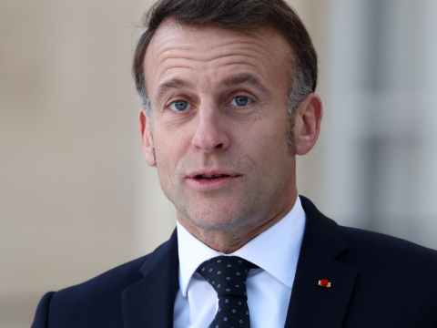 Γαλλία: Ο Εμανουέλ Μακρόν ζητά την απαγόρευση των social media για παιδιά κάτω των 15 ετών