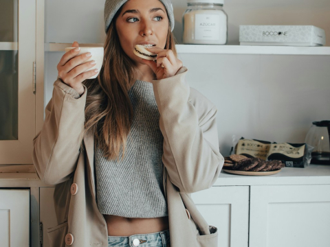 Νέα Πυραμίδα Τροφίμων: Τι να προσέξεις και τι να κρατήσεις 