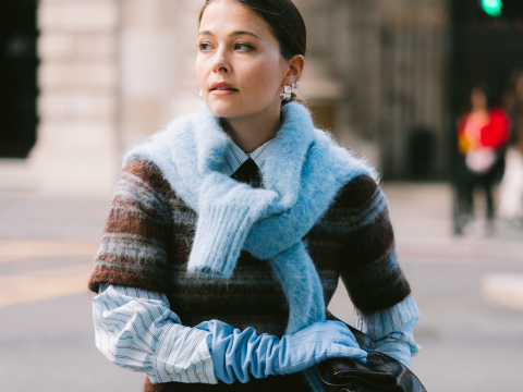 Το διαχρονικό αξεσουάρ που έρχεται άκρως ανανεωμένο αυτόν τον χειμώνα και θα δώσει σε κάθε look εκλεπτυσμένα vibes