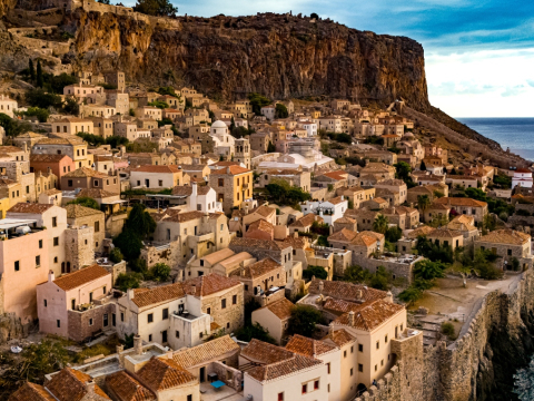 5 κάστρα της Ελλάδας για ρομαντικές αποδράσεις