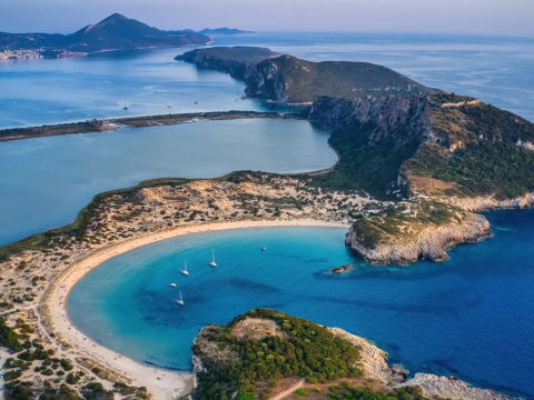 Ο ελληνικός προορισμός που κατέκτησε τη 38η θέση στη λίστα των New York Times - Ευχαριστούμε, Νόλαν