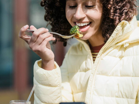 Να γιατί δεν πρέπει να πετάς τα κοτσάνια από το μπρόκολο