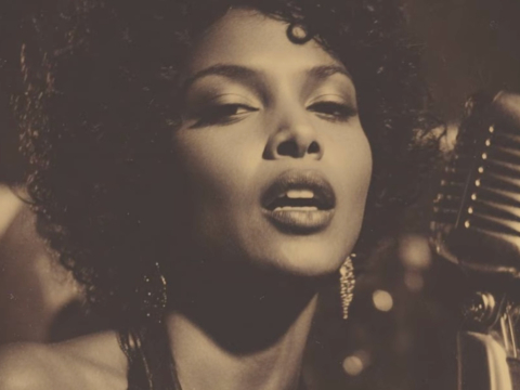 Σιένα Ρόουζ: Γιατί η πιο viral τραγουδίστρια έχει γίνει θέμα συζήτησης;