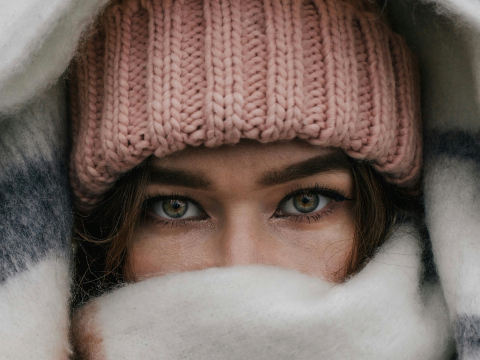 3 ζώδια που μαραζώνουν με τον μουντό καιρό - Η ψυχολογία τους μπαίνει στον “πάγο”