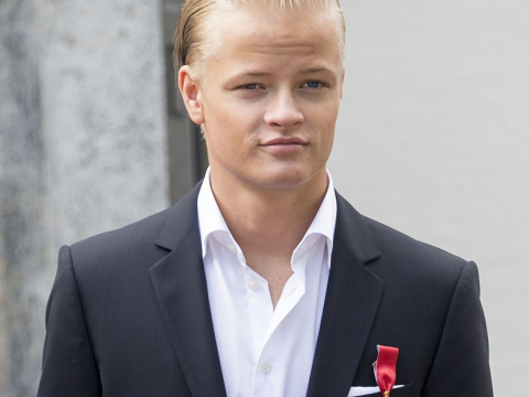 Στο εδώλιο ο Marius Borg Høiby, θετός γιος του διαδόχου της νορβηγικής βασιλικής οικογένειας, για σεξουαλική κακοποιήση