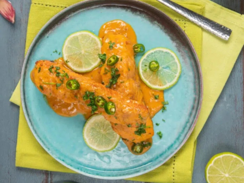 Αρωματικός σολομός σολομός με κάρυ και καρύδα