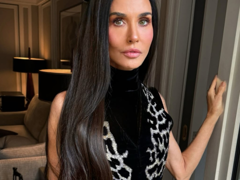 μακριά μαλλιά μετά τα 50