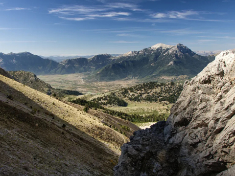 Ιδανικά μέρη για πεζοπορία λίγα χιλιόμετρα μακριά από την Αθήνα