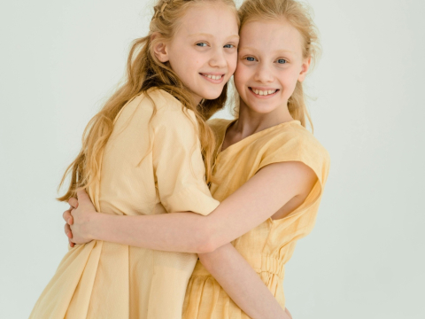 Γιατί κάποια αδέρφια δεν τα πάνε καλά; 5 βασικοί λόγοι, σύμφωνα με την επιστήμη