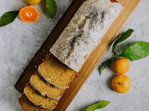 Το απόλυτο νηστίσιμο κέικ πορτοκάλι για την Καθαρά Δευτέρα