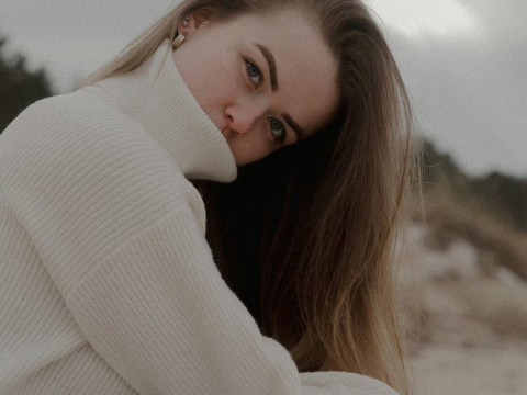 Ρεύεσαι πολύ; Δες γιατί συμβαίνει και πώς να ανακουφιστείς