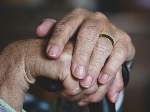 Δημογραφικό «τσουνάμι» στην ΕΕ: Συρρικνώνεται δραματικά ο πληθυσμός σε ηλικία εργασίας, διπλασιάζονται οι 80άρηδες