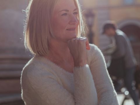 Τι συμβαίνει με τα επίπεδα βιταμίνης D καθώς μεγαλώνεις