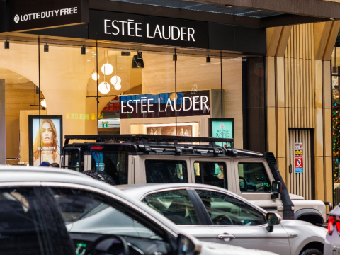 Deal δισεκατομμυρίων στα καλλυντικά: Η Estée Lauder συζητά εξαγορά της ισπανικής Puig
