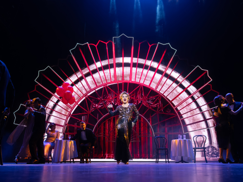 “Astoria”: Το τραύμα της ξενιτιάς