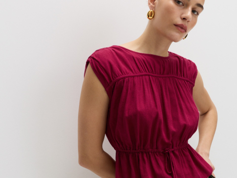 Trend Alert: Το soft volume γίνεται η νέα τάση της σεζόν που υπόσχεται διακριτικό ρομαντισμό και ευελιξία σε κάθε περίσταση