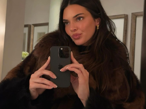 κλασικό γαλλικό μανικιούρ