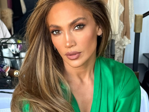 ποιο χρώμα μαλλιών μικροδείχνει