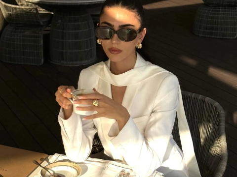 απαλό ροζ νύχια