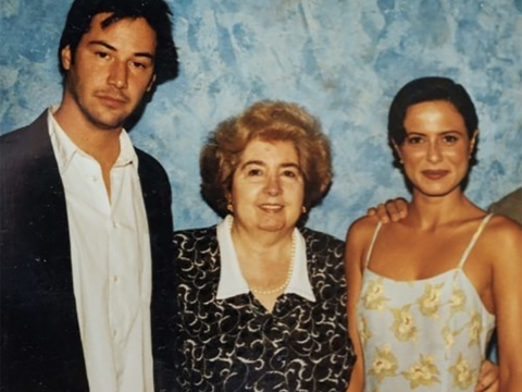 Ξεχασμένο άμπλουμ σε second hand μαγαζί αποκάλυψε έναν άκρως χολιγιουντιανό «φωτογραφικό θησαυρό»