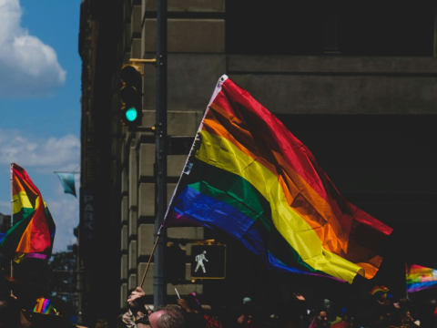 Ουγγαρία: Οι τρεις νόμοι κατά της ΛΟΑΤΚΙ+ κοινότητας που προκάλεσαν έντονες αντιδράσεις στην Ευρώπη