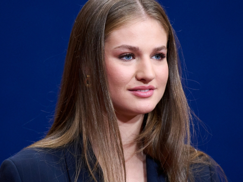 Η πριγκίπισσα Λεονόρ έγινε η πρώτη γυναίκα της ισπανικής βασιλικής οικογένειας που πέταξε αεροπλάνο μόνη της