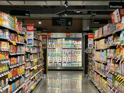 Στη Γαλλία, νόμος υποχρεώνει τα σούπερ μάρκετ να μην πετούν το απούλητο φαγητό - Τέλος στη σπατάλη τροφίμων