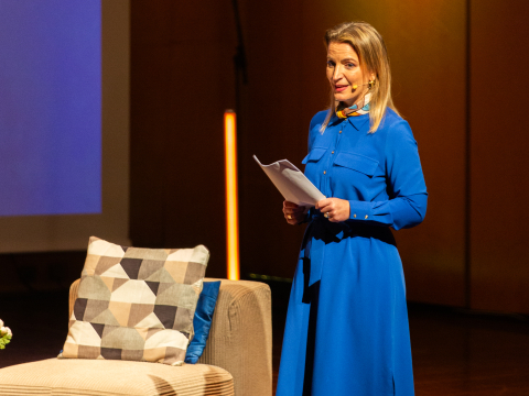 Χρύσα Κουμουνδούρου