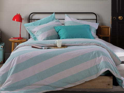 Στη συλλογή SPRING SUMMER 2026 της NEF-NEF Homeware η ρίγα είναι η πιο δυναμική υπογραφή της φετινής σεζόν