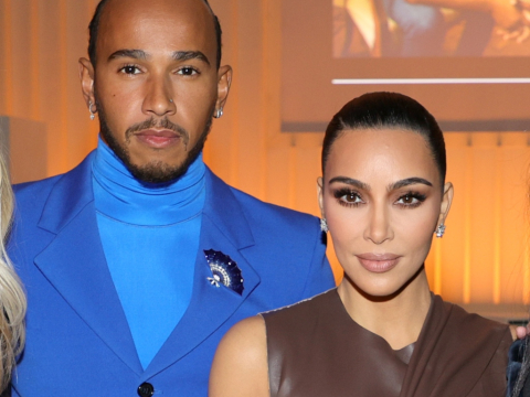 Κιμ Καρντάσιαν & Λιούις Χάμιλτον δεν κρύβονται πια - Οι τρυφερές στιγμές σε παραλία