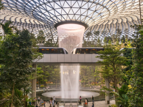 Αυτά είναι τα καλύτερα αεροδρόμια στον κόσμο για φαγητό και ψώνια