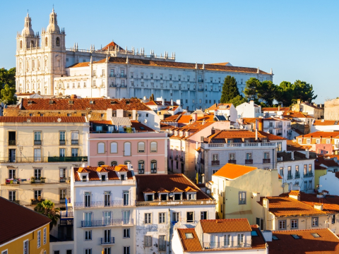 Αλφάμα: Εξερευνώντας την πιο παλιά γειτονιά της Λισαβόνας