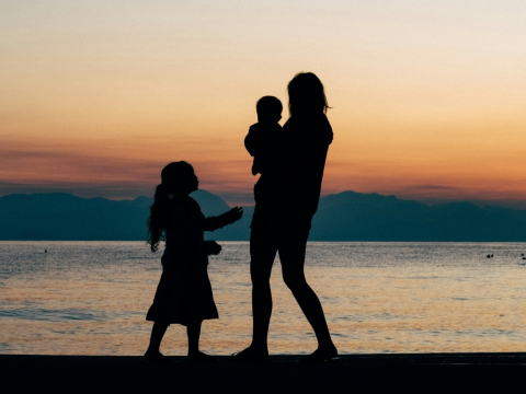 Αυτής της χώρας οι γονείς είναι οι πιο δυστυχισμένοι του κόσμου - Και όχι, δεν είναι υποανάπτυκτη