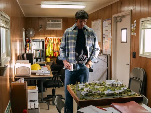 Ο Τζέικομπ Ελόρντι φορά Bottega Veneta στο Euphoria και δεν ήταν ποτέ τόσο cool όσο τώρα