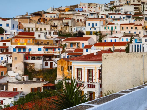 Απόδραση στην Τζια: Πλήρης οδηγός για το κοντινότερο στην Αθήνα κυκλαδονήσι