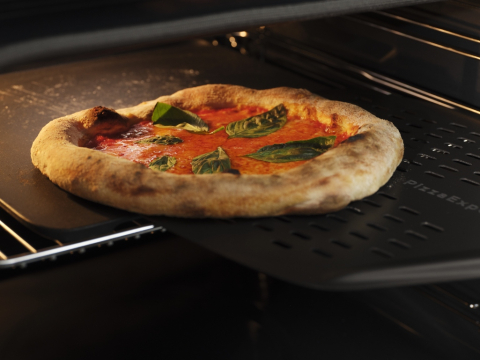 Pizza Night: Σου αποκαλύπτουμε το μυστικό που φτιάχνει πίτσα επιπέδου trattoria στο σπίτι