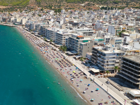 Λουτράκι: Μια απόδραση που τα έχει όλα