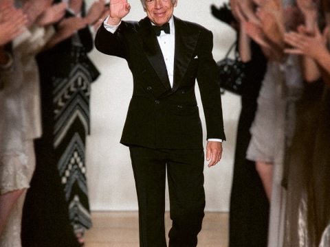 Ralph Lauren: 54 χρόνια κληρονομιάς και πασαρέλας, μέσα σε ένα book γεμάτο ιστορία