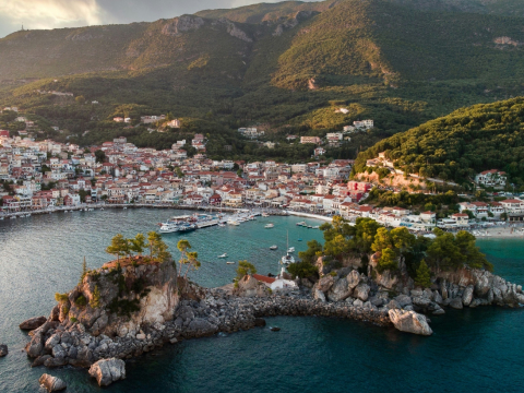 Τα Σύβοτα και οι ονειρεμένες παραλίες τους