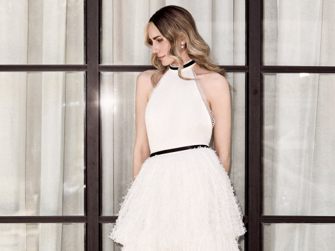 Η εποχή της "Cool Bride" είναι εδώ: H Bridal Designer, Χριστιάννα Ντούμα, επαναπροσδιορίζει τη νυφική μόδα μέσα από μια ανατρεπτική, βιώσιμη editorial καμπάνια