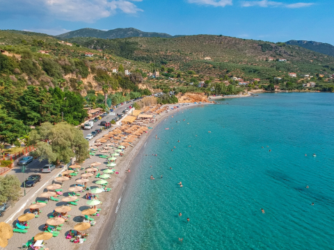 7 παραθαλάσσιοι προορισμοί ιδανικοί για διακοπές με παιδιά